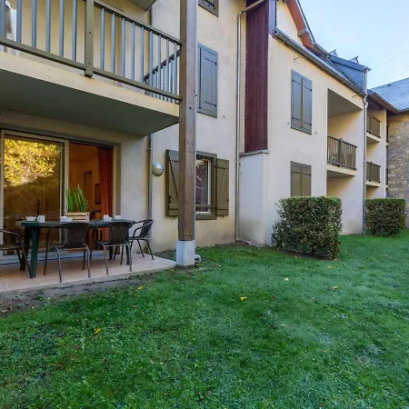 Appartement 4 Pers à Aure Avec Piscine, Parking, Proche Du Centre Et Des Remontées - Fr-1-296-482