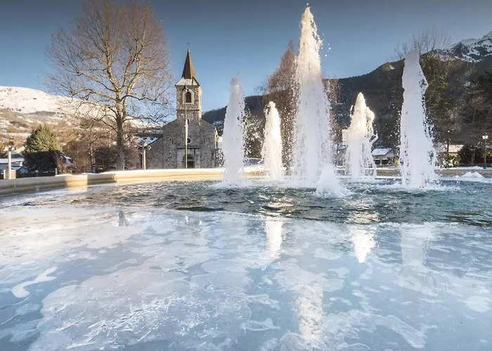 4 Pers Avec Piscine Et Parking A Aure - Fr-1-296-482 Vielle-Aure